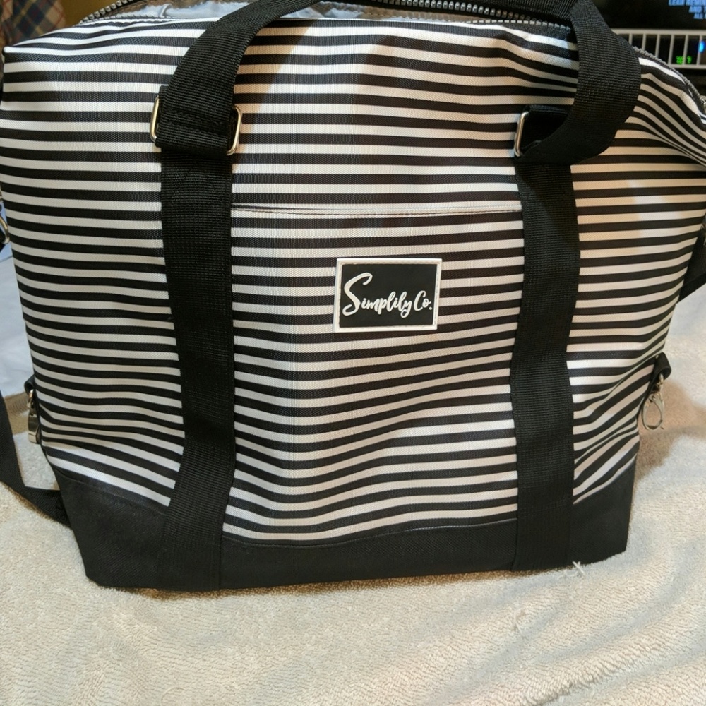 Simplify Co. Cross Body Travel Bag